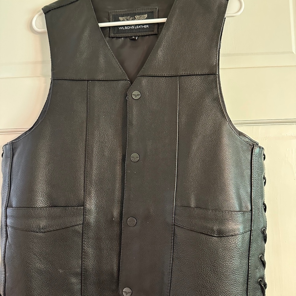 Men’s leather vest